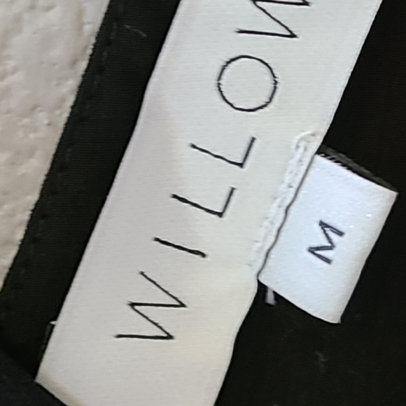 Willow Flowy Light Weight Dress - Picture 4 of 9